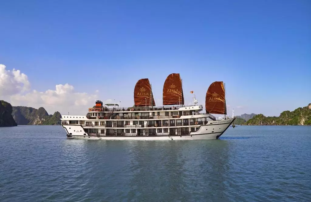 Alice Cruise Halong